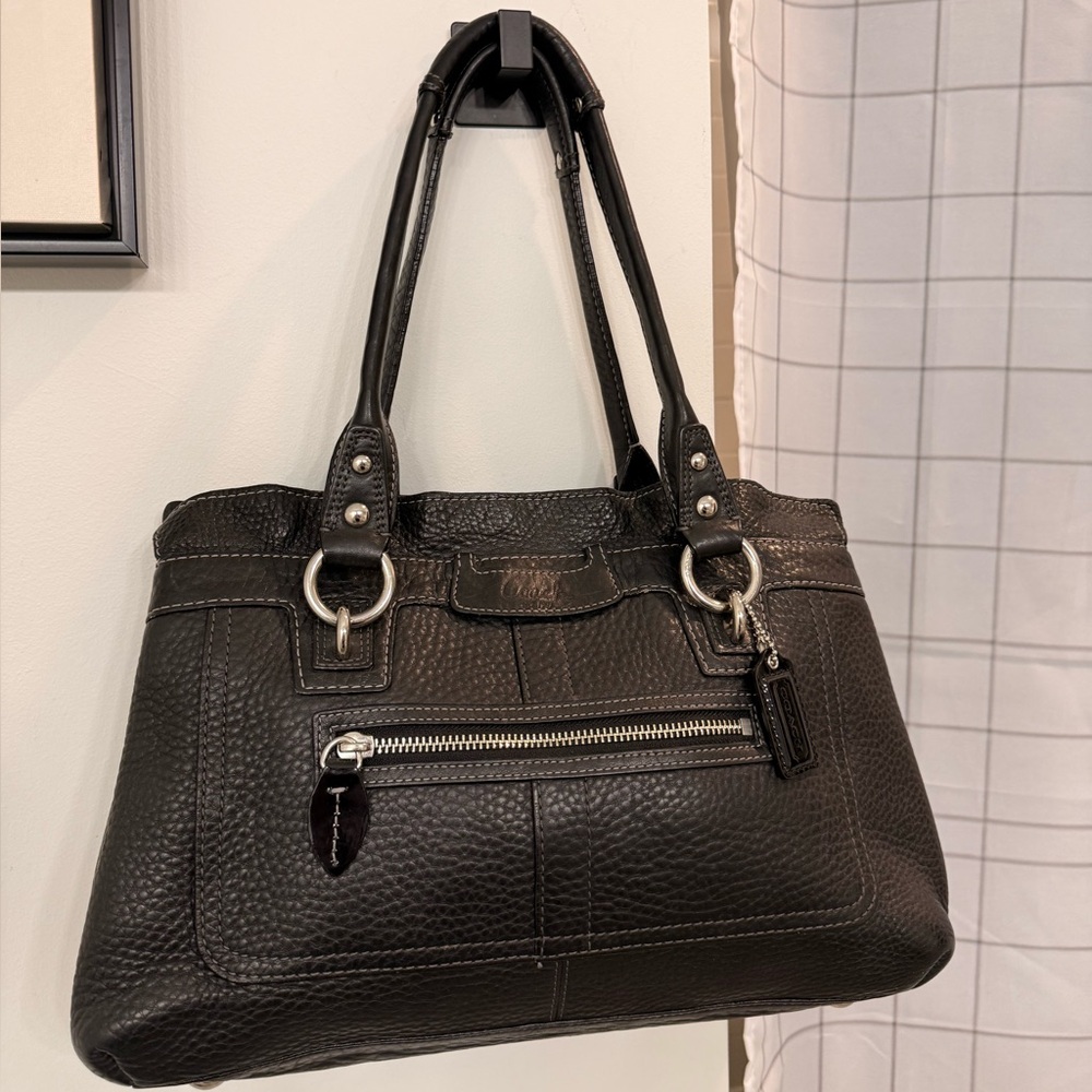 Vintage Coach Penelope Pebbled Leather Shoulder Bag- Black